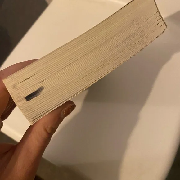 📚 (3/$15) The Lying Game' by Ruth Ware - Picture 3 of 3